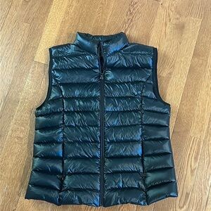 AQUA Women’s Black Vest Size Large